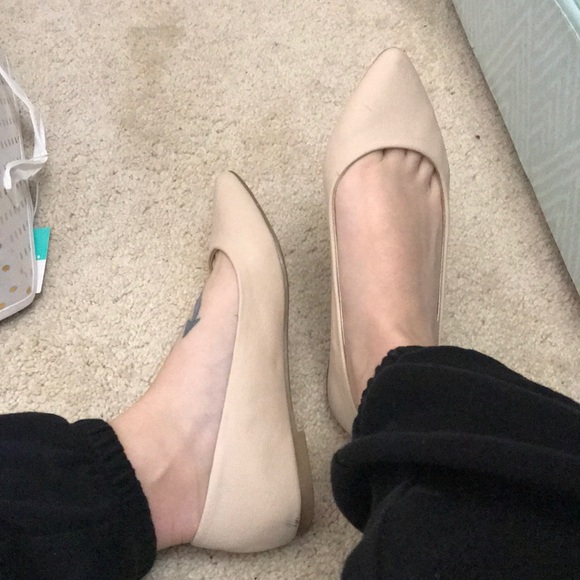 Nude blush pointed flats Size 7 - Picture 4 of 8